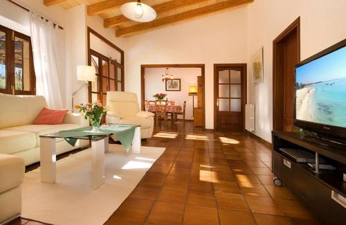 Pollensa Villa | Llangana