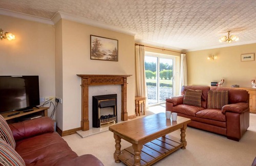 Garn Fadryn House | Llecyn in Pengroeslon