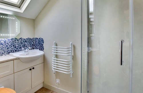 Garn Fadryn Apartment | Llofft Llyn in the beautiful Pwllheli