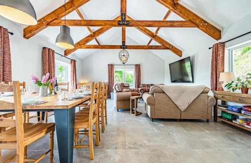 Llansawel House | Llwynblyfyn