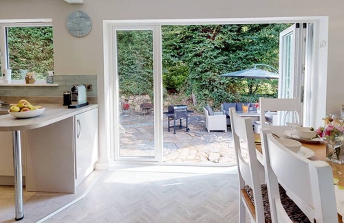 Llanbedrog House | Llyn Orta in the beautiful Pwllheli