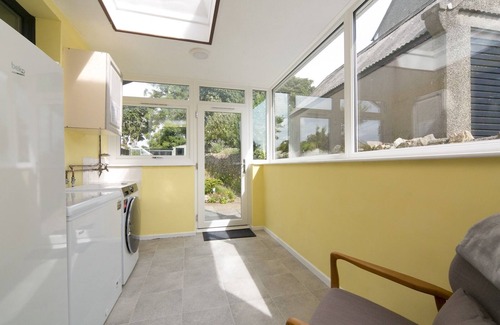 Amlwch House | Llys Owain, comfortable Cottage | Pass the Keys