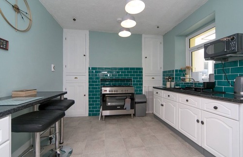 Amlwch House | Llys Owain, comfortable Cottage | Pass the Keys