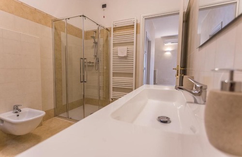 Lonato del Garda Apartment | LM House