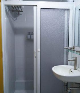 Dumaguete Apartment | Lm's Retreat 2BR Condo Unit Marina Spatial