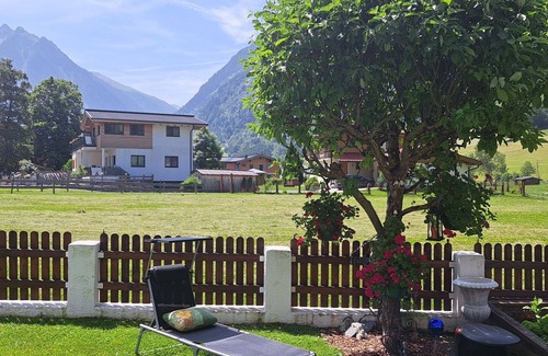 Fusch an der Grossglocknerstrasse Apartment | Lovely apartment for 2 guests with WIFI and panoramic view