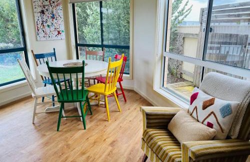 Waterhouse House | Lo Quay - Pet Friendly Outside