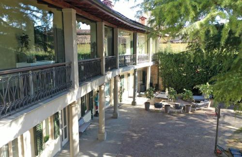 Scanzorosciate Bed & Breakfast | Lo Schiaccianoci Bed&Breakfast de Charme