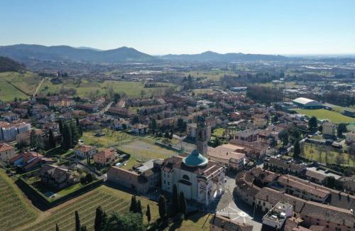 Scanzorosciate Bed & Breakfast | Lo Schiaccianoci Bed&Breakfast de Charme