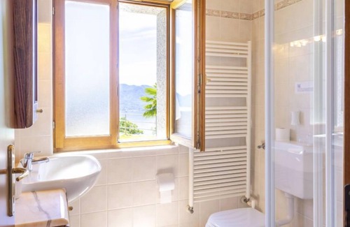 Trarego Viggiona House | Lo Scoiattolo by Interhome