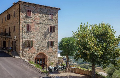Montecastelli House | Lo Scricciolo Bi
