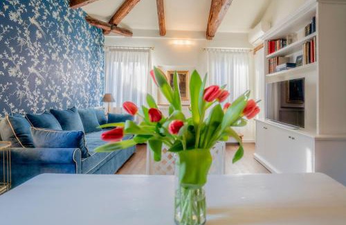 Dorsoduro Apartment | Lo Squero 3 Apartment with Balcony in Dorsoduro