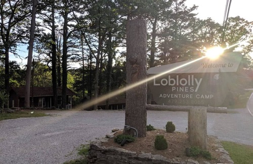 Eureka Springs RV Rental | Loblolly Pines 4 Adventure A frame