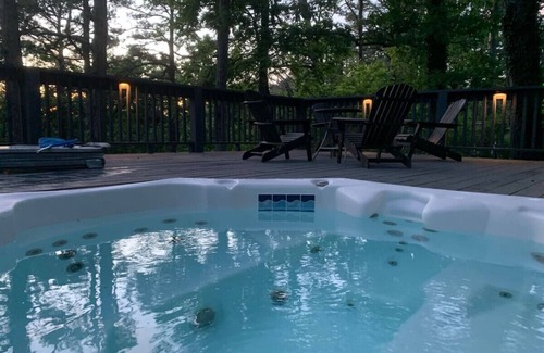 Eureka Springs RV Rental | Loblolly Pines 4 Adventure A frame
