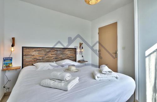 Treffiagat Apartment | LocaLise - B02- Appartement vue mer - Plage et centre à pied - Balcon - Wifi inclus - Draps inclus - Animaux bienvenus