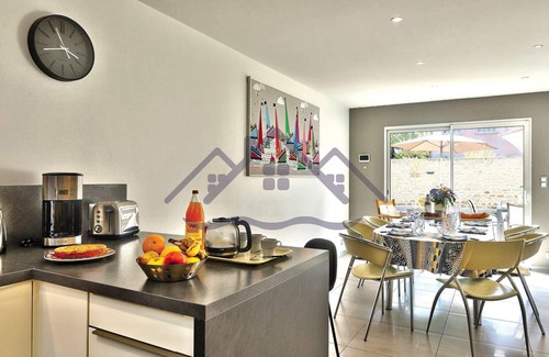 Guilvinec House | LocaLise - Little Ty Awenïg in the heart of Le Guilvinec, all on foot