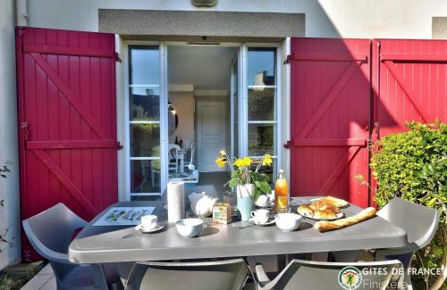 Guilvinec House | LocaLise - Maison E4 au Guilvinec - A 20m de la mer avec jardin et piscine - Tout à pied, plages, port, centre, commerces, marché - Wifi inclus - Linge de lit inclus - Animaux bienvenus