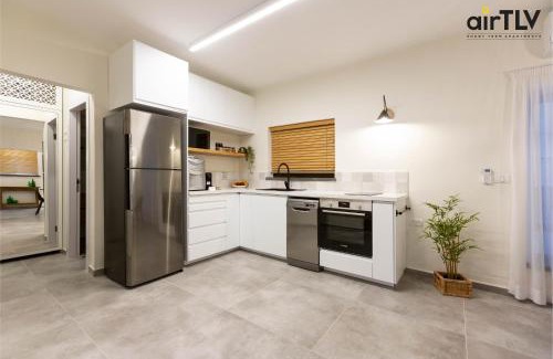 Tel Aviv Apartment | Localz - Sirkin Apartment