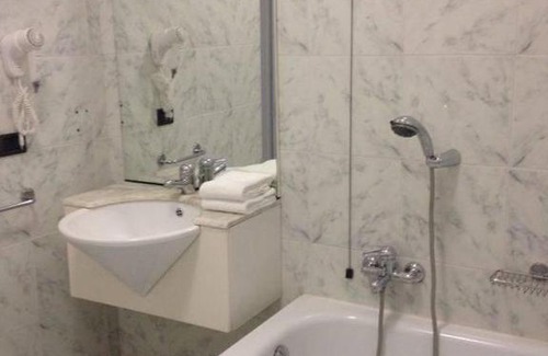 Fiorenzuola d'Arda Hotel | Locanda San Fiorenzo