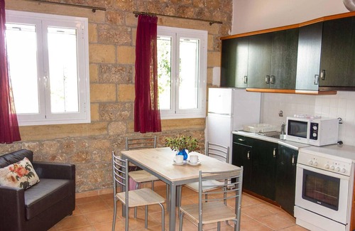 Kardamyli House | Located close to the idyllic coastal village of Kardamili, nestled amongst olive groves and peaceful
