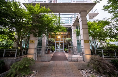 Vancouver Apartment | Located in an amazing neighbourhood (English Bay/Coal Harbour).