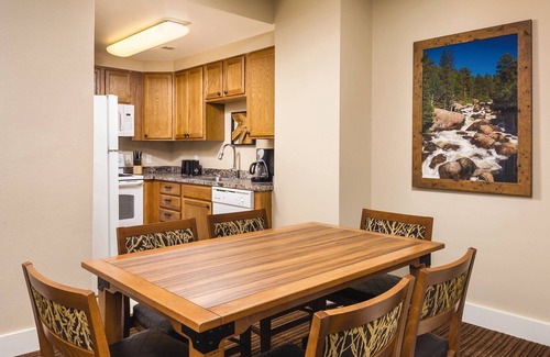 Estes Park Resort | Located on the Big Thompson River!