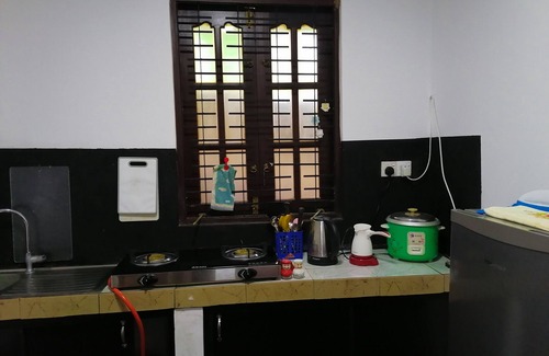 Pelena Apartment | Located very close to the beach & surf spot. The holiday can be spent freely.
