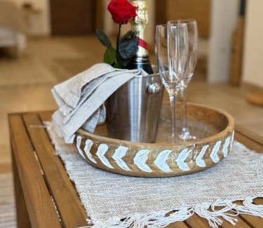 Mandelieu-La-Napoule Bed & Breakfast | Location de chambre Villa les allamandas