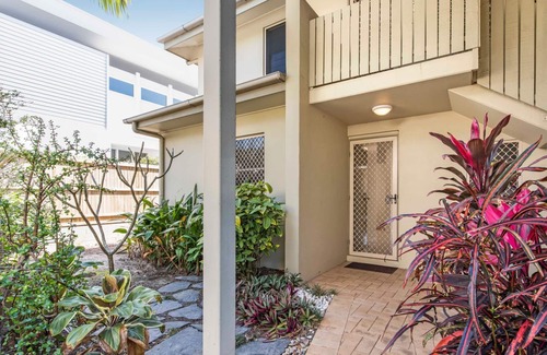 Noosaville Apartment | Location Doesn't Get Any Better Than This