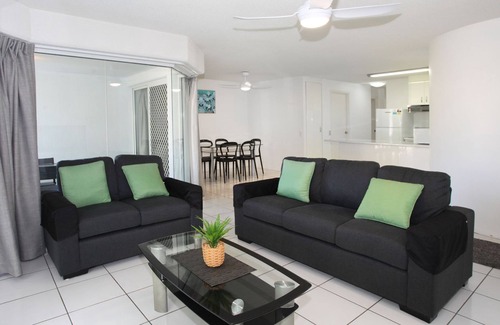 Mooloolaba Apartment | Location, location, location! for this 2 Bedroom apartment in the middle of everything