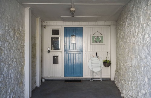 Torquay City Centre Apartment | Location, Location, Location.When choosing the perfect holiday apartments, location is the key fac