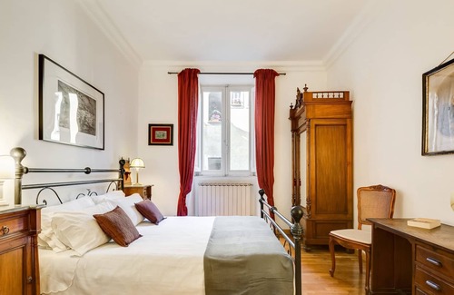 Rione V Ponte Apartment | Location Location Walk to Navona Pantheon and Vatican