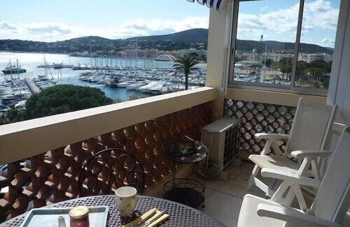 Sainte-Maxime City Centre Apartment | LOCATION N ° 1 - THE PORT - FRONT ST TROPEZ - 4 PERSONS
