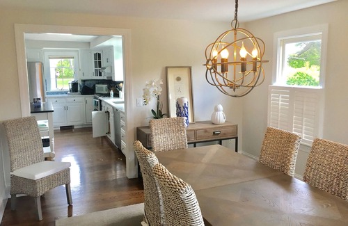 Chatham House | Location! Pool & Spa! 2 Primary Suites, Walk to Town, Beach, Chatham Bars Inn