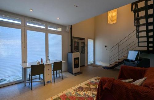 Rivieres House | Location saisonnière avec terrasse privée, WIFI, animaux admis, recharge électrique à Rivières - FR-1-653-275