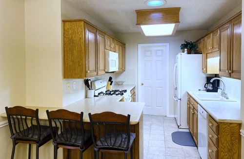 Bentonville House | Location! Slaughter Pen Trail, Museums, Walmart. King Bed too!