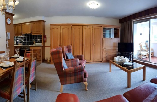 Kinloch Rannoch House | Loch Rannoch Otter Lodge (7) - Retreat Group