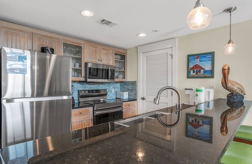 Baytowne Wharf House | Lockout Unit ~ Bayside Resort ~ Spacious Balcony ~ Resort Pool