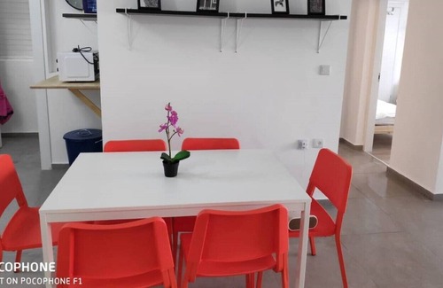 Lod House | Lod Airport - newly renovated 3 rooms apartment