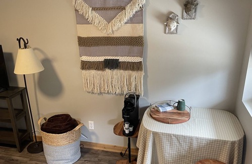 Okanagan-Similkameen House | Lodestone flats- room 4