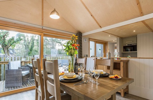 Corfe Castle Cottage | LODGE 16, pet friendly, luxury holiday cottage in Corfe Castle