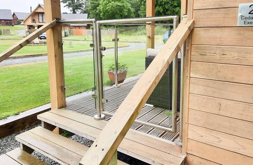 Llanbedr Cabin | LODGE 20, family friendly, character holiday cottage in Llanbedr