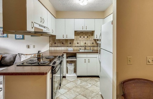 Stowe Area Condo | Lodge Condo 10 - Peaceful and cozy one bedroom!