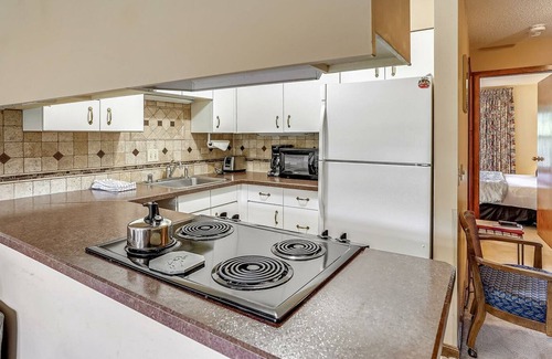 Stowe Area Condo | Lodge Condo 10 - Peaceful and cozy one bedroom!