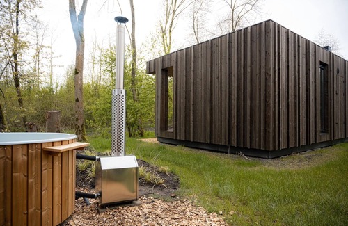 Zeewolde House | Lodge in Netherlands with Hot Tub