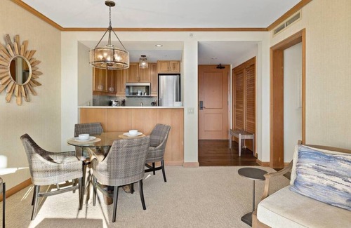 Cle Elum Apartment | Lodge Magical River Views, Balcony, Pool, Hottub, Fireplace, 5th Floor, Kitchen