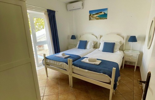 Salema Cabin | Lodge