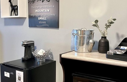 Stanardsville House | Lodge Room 110 - The Zen