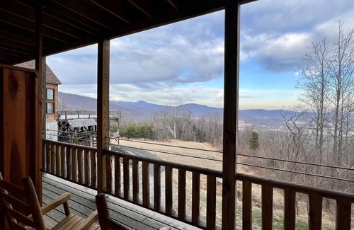 Stanardsville House | Lodge Room 110 - The Zen