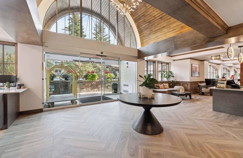 Vail Condo | Lodge Tower 290 at the base of Vail Mountain